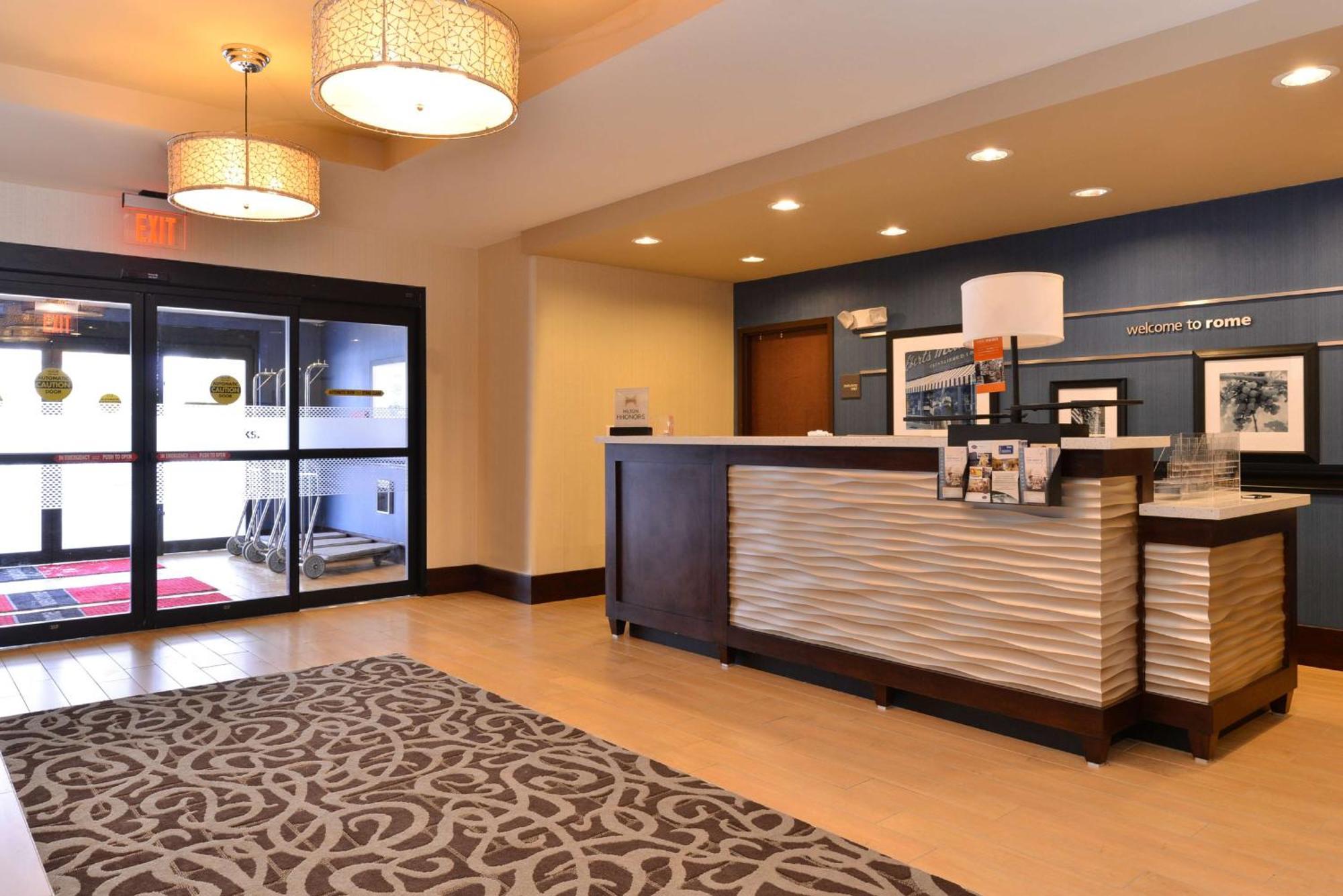Hampton Inn Potsdam Extérieur photo