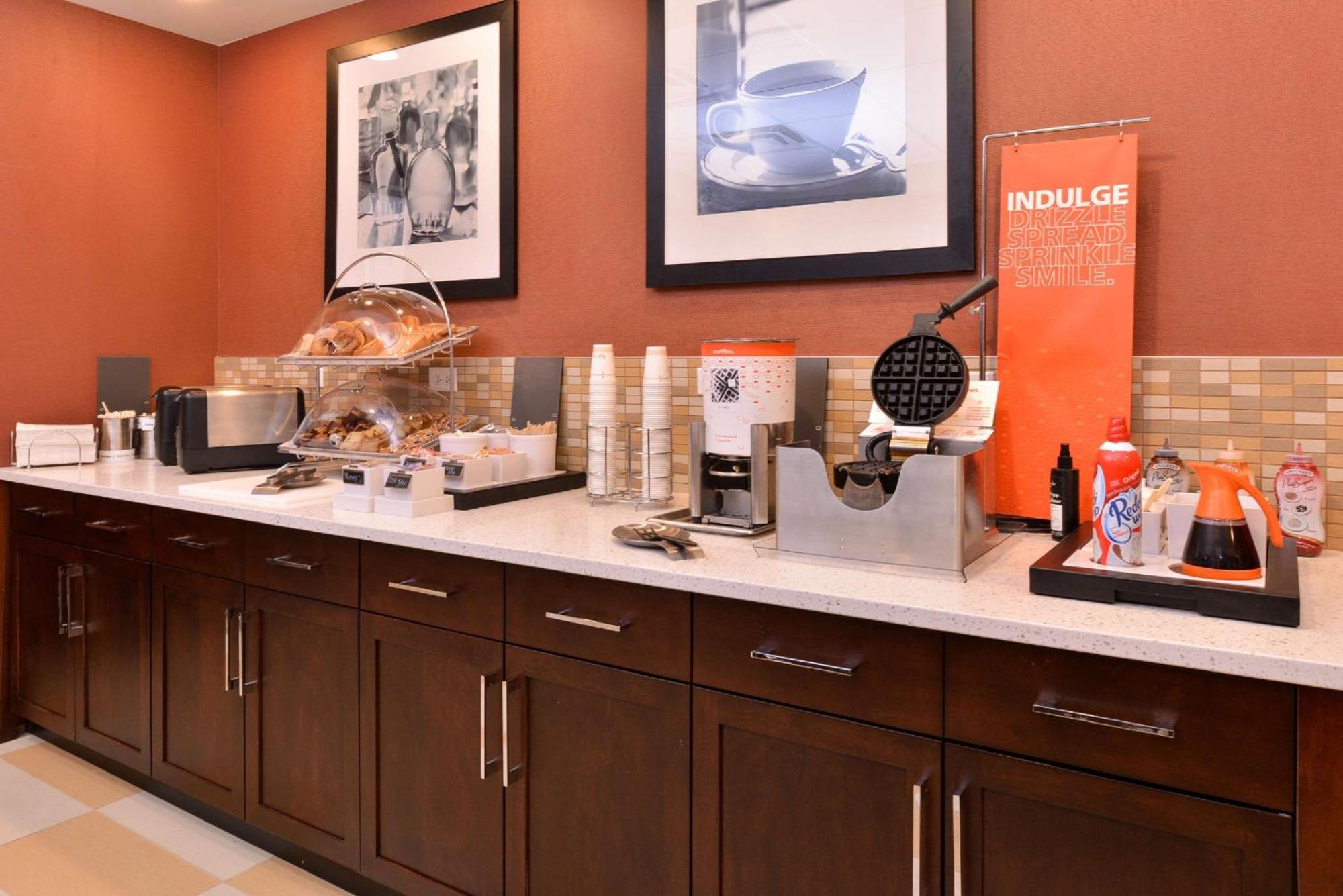Hampton Inn Potsdam Extérieur photo