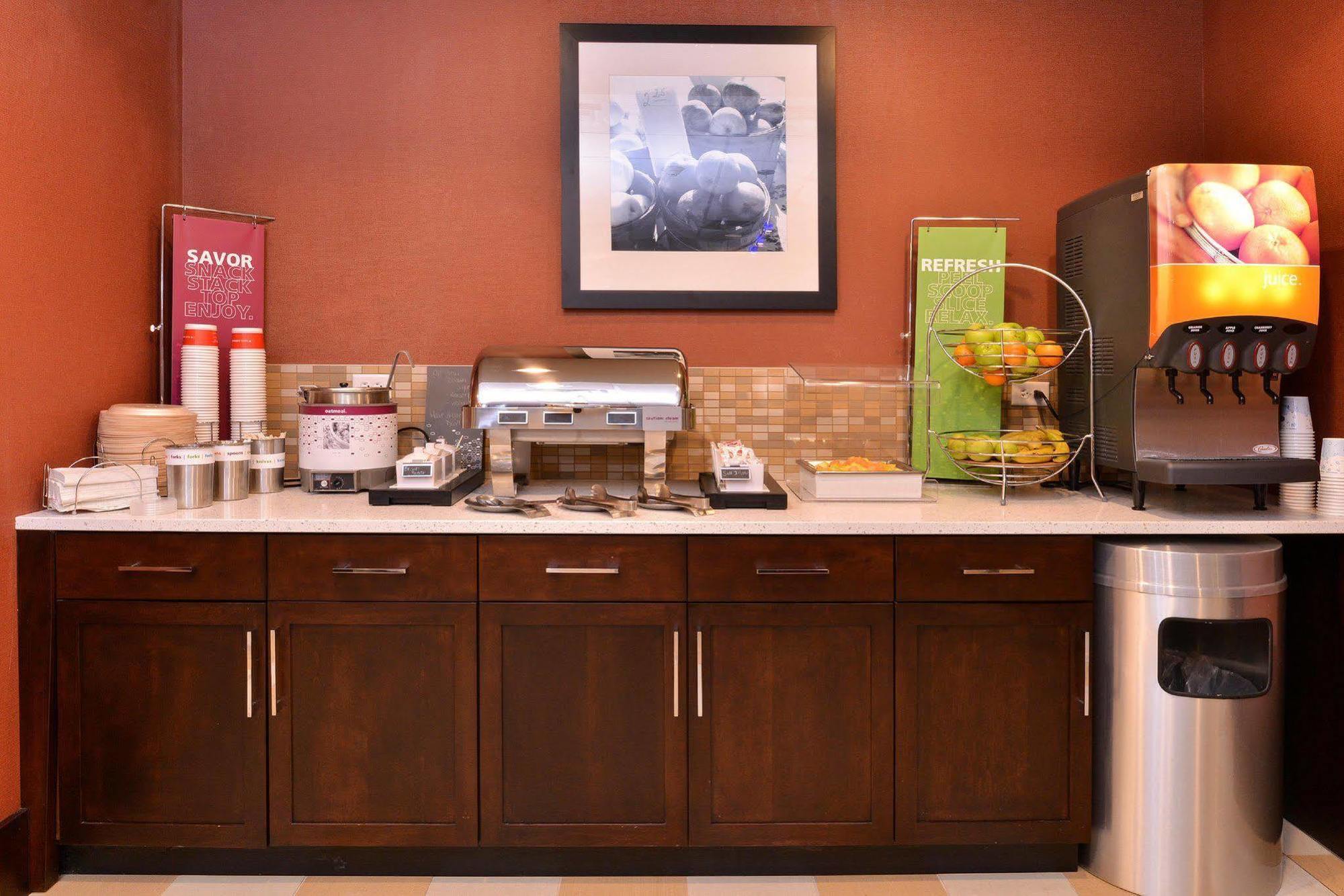Hampton Inn Potsdam Extérieur photo